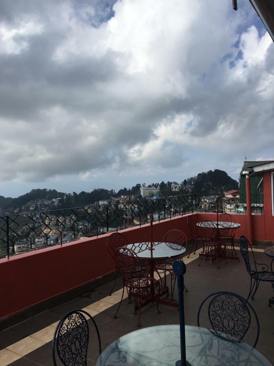 Travellers' Inn Darjeeling (West Bengal) Dış mekan fotoğraf