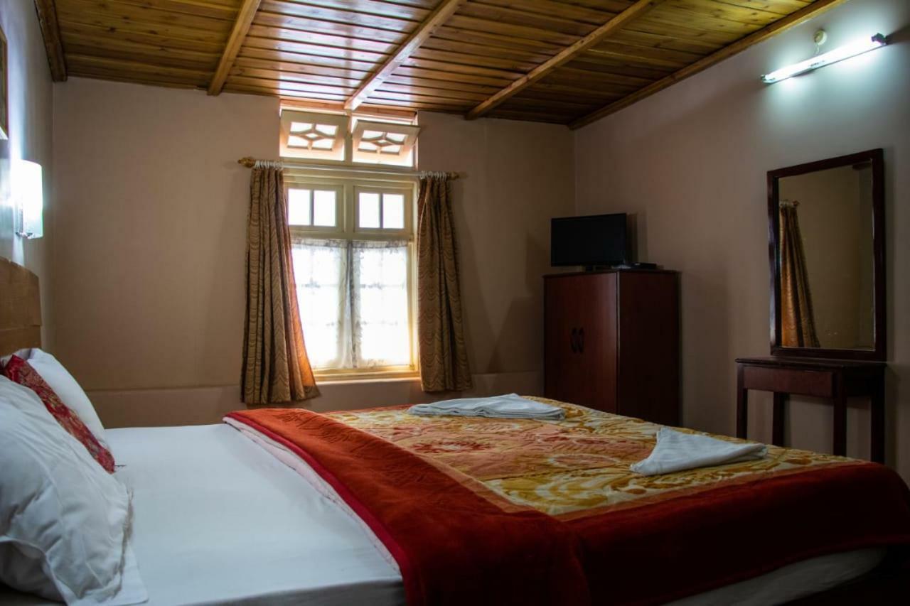 Travellers' Inn Darjeeling (West Bengal) Dış mekan fotoğraf