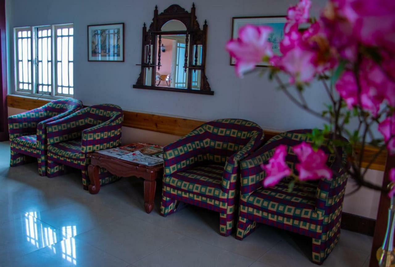 Travellers' Inn Darjeeling (West Bengal) Dış mekan fotoğraf
